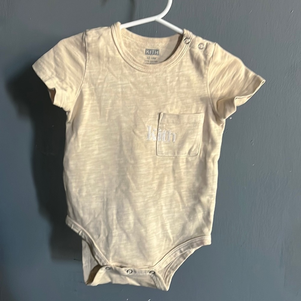 Kith baby shirt size 12-18 months